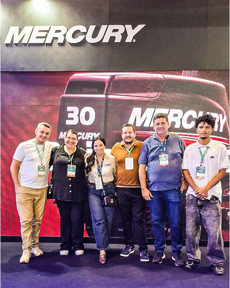 Instagram post from paraquedanautica. This post is in position 2.